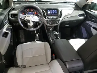 2021 Chevrolet Equinox Premier z VIN 2GNAXNEV3M6138086, wystawiony jako Copart lot #41781105 z przebiegiem 18 008 mil mil oraz Szkoda całkowita • Salvage title. Historia ofert i sprzedaży dostępna na DreamBid. Obrazek 8.