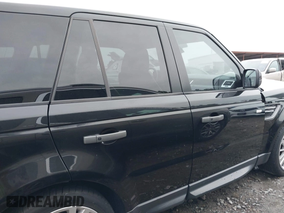 2010 Land Rover Range Rover Sport HSE Lux with VIN SALSK2D40AA256770, listed as a IAAI auction lot 38414296 with 127,000 mi miles and . Bid and sale history available at DreamBid. Image 14.