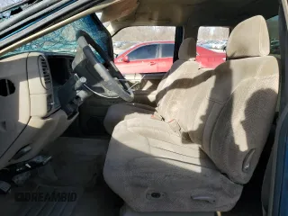 1997 Chevrolet Silverado 1500 with VIN 2GCEK19R2V1229234, listed as a Copart auction lot 47044425 with 196,943 mi miles and Salvage Title. Bid and sale history available at DreamBid. Image 7.