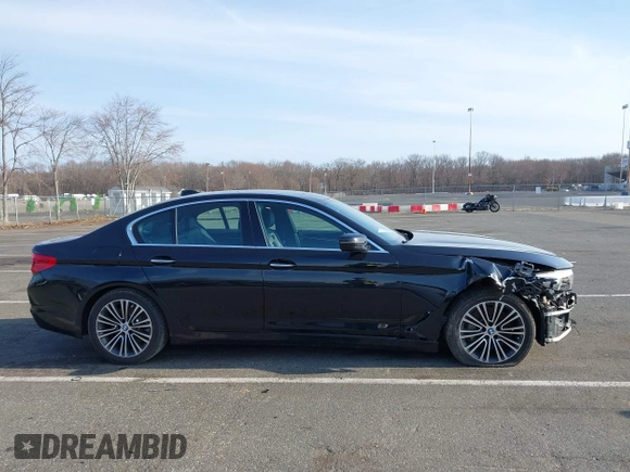2018 BMW 5 Series 530i xDrive с VIN WBAJA7C55JWA71551, выставлен на аукционе IAAI как лот 41779459 с пробегом 155 424 миль миль и . История ставок и продаж доступна на DreamBid. Изображение 14.