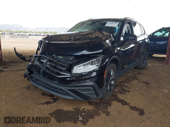 2022 Volkswagen Tiguan SE with VIN 3VV3B7AX4NM109997, listed as a IAAI auction lot 41906297 with 62,692 mi miles and . Bid and sale history available at DreamBid. Image 17.