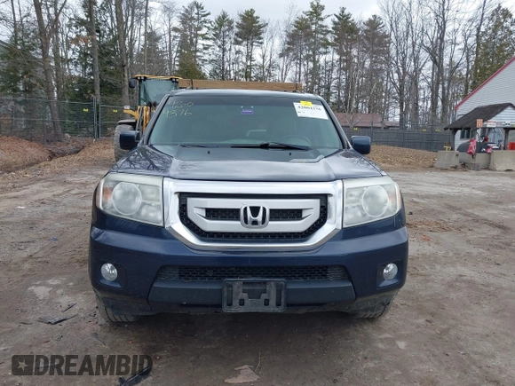 2011 Honda Pilot EX-L with VIN 5FNYF4H59BB052417, listed as a IAAI auction lot 42004376 with 223,854 mi miles. Bid and sale history available at carsss.com. Image 12.