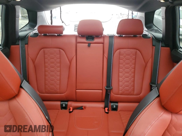 2021 BMW X3 M z VIN 5YMTS0C07M9F36829, wystawiony jako Copart lot #48347655 z przebiegiem 42 698 mil mil oraz Szkoda całkowita • Salvage title. Historia ofert i sprzedaży dostępna na DreamBid. Obrazek 10.