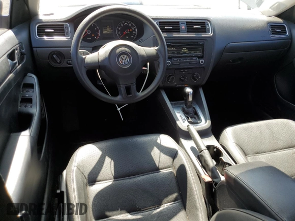 2014 Volkswagen Jetta SE with VIN 3VWD17AJ2EM322087, listed as a Copart auction lot 62571155 with 71,884 mi miles and Salvage title. Bid and sale history available at DreamBid. Image 8.