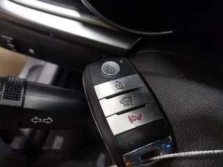 2016 Kia Optima Hybrid with VIN KNAGM4AD3G5094557, listed as a IAAI auction lot 41861666 with 68,550 mi miles. Bid and sale history available at carsss.com. Image 11.