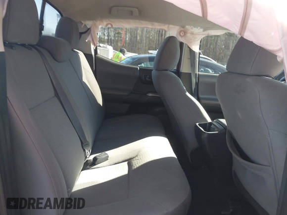 2017 Toyota Tacoma SR5 with VIN 3TMCZ5AN4HM084813, listed as a IAAI auction lot 41248285 with 118,797 mi miles. Bid and sale history available at carsss.com. Image 8.