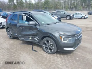 2023 Kia Niro EX with VIN KNDCR3LE3P5044602, listed as a IAAI auction lot 41974352 with 39,200 mi miles. Bid and sale history available at carsss.com. Image 1.