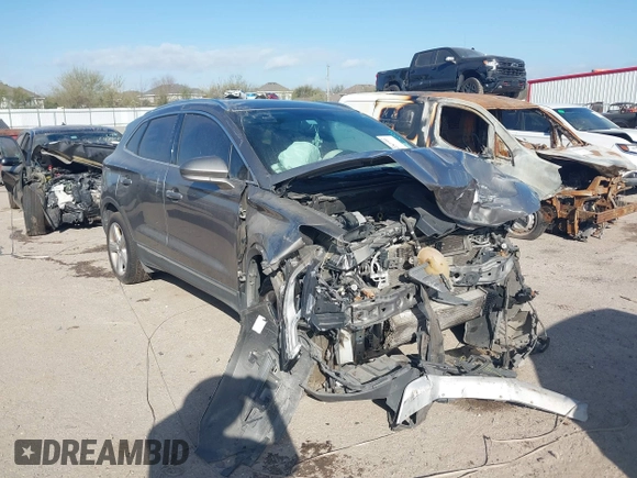 2017 Lincoln MKC Premiere with VIN 5LMCJ1D92HUL71022, listed as a IAAI auction lot 38628790 with 141,930 mi miles. Bid and sale history available at carsss.com. Image 1.