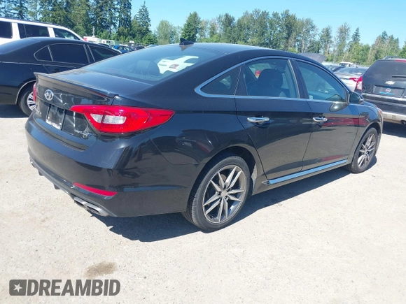 2015 Hyundai Sonata Sport z VIN 5NPE34AB5FH198560, wystawiony jako IAAI lot #42467031 z przebiegiem 96 111 mil mil oraz . Historia ofert i sprzedaży dostępna na DreamBid. Obrazek 4.