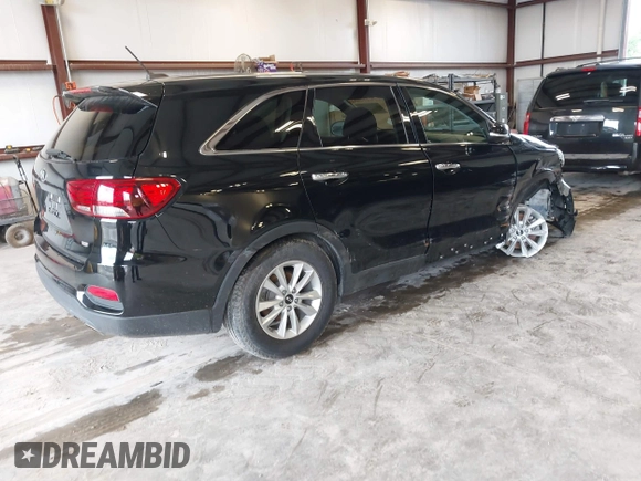2020 Kia Sorento LX z VIN 5XYPG4A36LG644112, wystawiony jako IAAI lot #42115141 z przebiegiem 101 170 mil mil oraz . Historia ofert i sprzedaży dostępna na DreamBid. Obrazek 4.