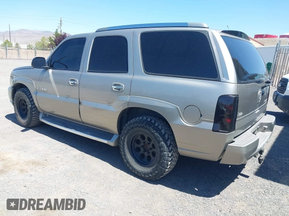 2002 Cadillac Escalade with VIN 1GYEK63N32R139025, listed as a IAAI auction lot 42324563 with 168,338 mi miles and . Bid and sale history available at DreamBid. Image 3.