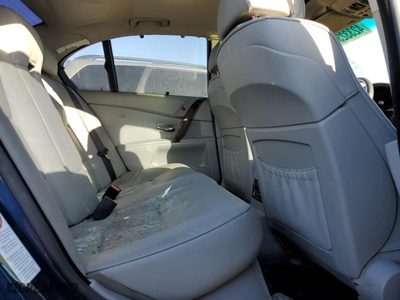 2007 BMW 5 Series 530i with VIN WBANE735X7CM51370, listed as a Copart auction lot 42332375 with 0 mi miles and Salvage Title. Bid and sale history available at carsss.com. Image 10.