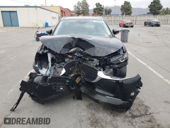 2025 Mazda CX-30 S Select Sport with VIN 3MVDMBBM7SM768607, listed as a Copart auction lot 41609905 with 1,543 mi miles and Salvage Title. Bid and sale history available at DreamBid. Image 5.