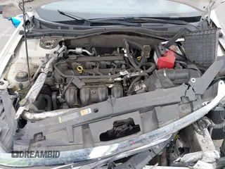2011 Ford Fusion SEL with VIN 3FAHP0JA6BR298200, listed as a IAAI auction lot 41714463 with 131,391 mi miles. Bid and sale history available at carsss.com. Image 10.