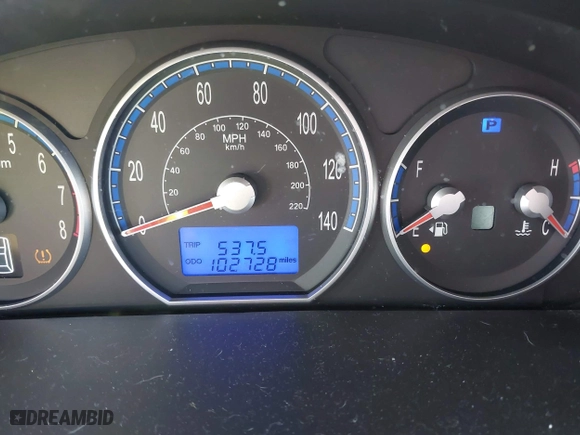 2008 Hyundai Santa Fe SE with VIN 5NMSH13E08H130239, listed as a IAAI auction lot 42057940 with 102,728 mi miles. Bid and sale history available at carsss.com. Image 7.