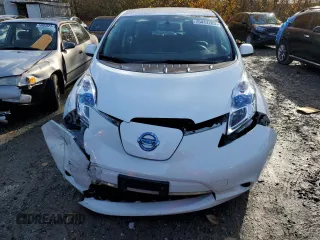 2015 Nissan LEAF SV with VIN 1N4AZ0CP7FC324367, listed as a Copart auction lot 75417783 with 47,839 mi miles. Bid and sale history available at carsss.com. Image 5.