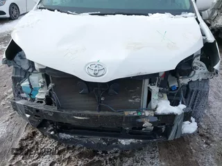 2012 Toyota Sienna XLE with VIN 5TDDK3DC3CS046182, listed as a IAAI auction lot 41387074 with 161,348 mi miles. Bid and sale history available at carsss.com. Image 6.