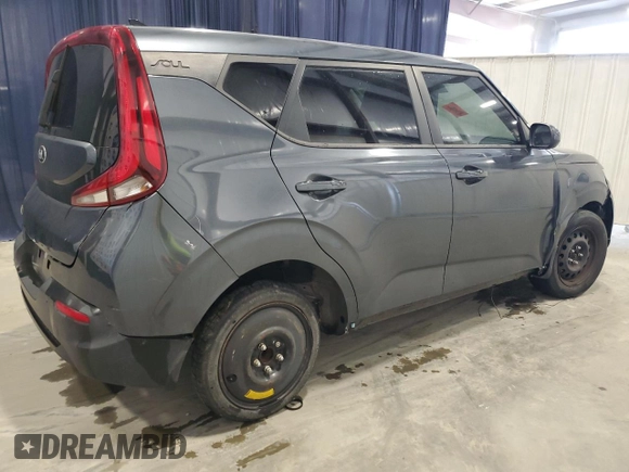 2020 Kia Soul LX with VIN KNDJ23AU2L7116393, listed as a Copart auction lot 50509935 with 102,704 mi miles and Clean Title. Bid and sale history available at carsss.com. Image 3.