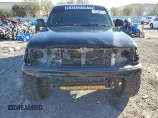 2002 Toyota Tacoma z VIN 5TEWN72N72Z094426, wystawiony jako Copart lot #45386145 z przebiegiem 159 355 mil mil oraz Szkoda całkowita • Salvage title. Historia ofert i sprzedaży dostępna na DreamBid. Obrazek 5.
