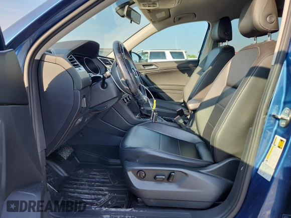 2018 Volkswagen Tiguan SEL с VIN 3VV3B7AX7JM026400, выставлен на аукционе Copart как лот 60910345 с пробегом 94 770 миль миль и Списание • Salvage title. История ставок и продаж доступна на DreamBid. Изображение 7.