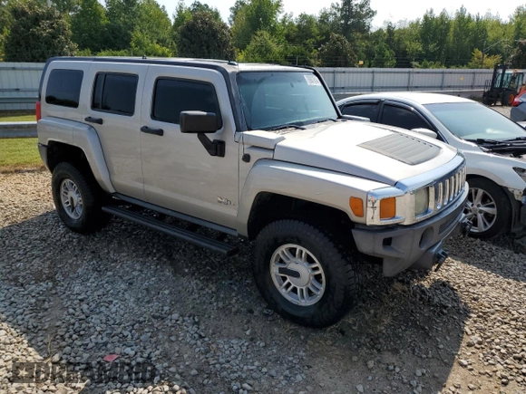 2006 Hummer H3 z VIN 5GTDN136968135876, wystawiony jako Copart lot #70907614 z przebiegiem 248 692 mil mil oraz Szkody całkowita. Historia ofert i sprzedaży dostępna na DreamBid. Obrazek 4.