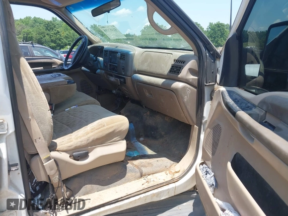 2000 Ford F-350 XL with VIN 1FTSW31F1YED74367, listed as a IAAI auction lot 42487218 with 464,228 mi miles and . Bid and sale history available at DreamBid. Image 5.