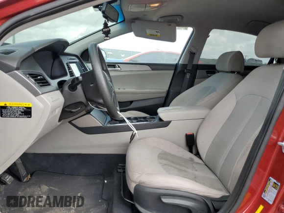 2016 Hyundai Sonata SE z VIN 5NPE24AF3GH307704, wystawiony jako Copart lot #45120925 z przebiegiem 126 347 mil mil oraz Szkoda całkowita • Salvage title. Historia ofert i sprzedaży dostępna na DreamBid. Obrazek 7.