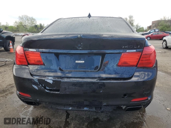 2011 BMW 7 Series 740Li z VIN WBAKB4C5XBC574119, wystawiony jako Copart lot #54946445 z przebiegiem Nie podano mil oraz Szkoda całkowita • Salvage title. Historia ofert i sprzedaży dostępna na DreamBid. Obrazek 6.