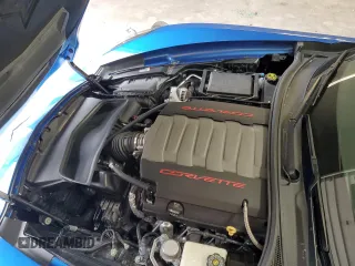 2015 Chevrolet Corvette 2LT z VIN 1G1YD3D72F5106938, wystawiony jako Copart lot #59184705 z przebiegiem 14 082 mil mil oraz Szkoda całkowita • Salvage title. Historia ofert i sprzedaży dostępna na DreamBid. Obrazek 11.