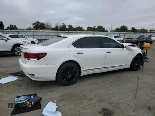 2015 Lexus LS 460 L with VIN JTHGL5EF4F5054959, listed as a Copart auction lot 71831414 with 88,327 mi miles and Salvage title. Bid and sale history available at DreamBid. Image 3.