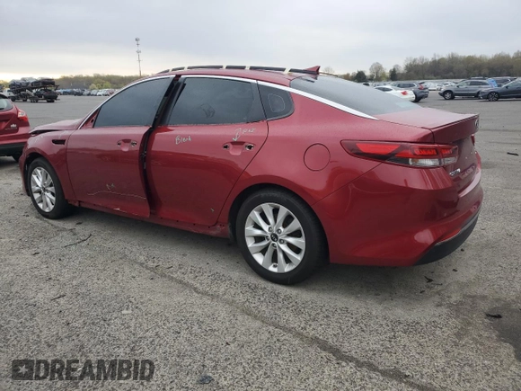 2018 Kia Optima LX z VIN 5XXGT4L38JG215290, wystawiony jako Copart lot #52814095 z przebiegiem 105 495 mil mil oraz Szkoda całkowita • Salvage title. Historia ofert i sprzedaży dostępna na DreamBid. Obrazek 2.