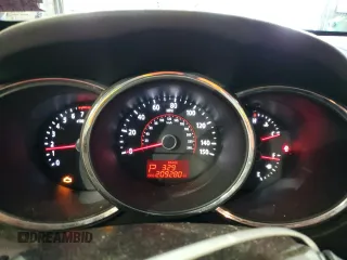 2011 Kia Sorento EX z VIN 5XYKU4A27BG136191, wystawiony jako Copart lot #52979995 z przebiegiem 209 280 mil mil oraz Szkoda całkowita • Salvage title. Historia ofert i sprzedaży dostępna na DreamBid. Obrazek 9.