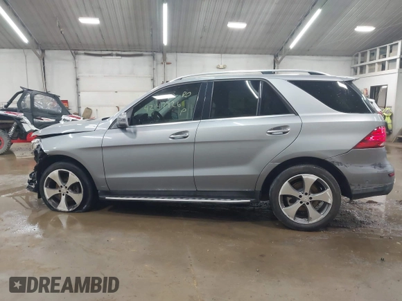 2016 Mercedes-Benz GLE 350 with VIN 4JGDA5HB2GA766460, listed as a IAAI auction lot 42147926 with 145,924 mi miles and . Bid and sale history available at DreamBid. Image 14.