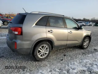 2014 Kia Sorento LX with VIN 5XYKTDA73EG548725, listed as a Copart auction lot 89277625 with 125,847 mi miles and Salvage Title. Bid and sale history available at carsss.com. Image 3.