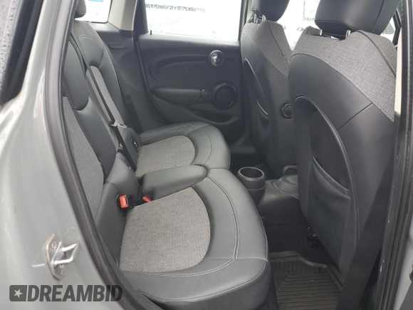 2016 MINI Hardtop 4 Door with VIN WMWXU1C53G2D08231, listed as a Copart auction lot 61050035 with 128,267 mi miles and Salvage title. Bid and sale history available at DreamBid. Image 10.