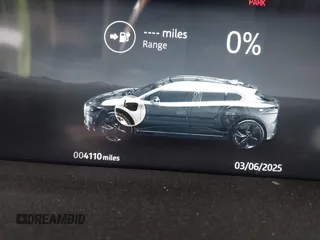 2024 Jaguar I-Pace R-Dynamic HSE z VIN SADHM2S10R1632727, wystawiony jako IAAI lot #41670704 z przebiegiem 4110 mil mil oraz . Historia ofert i sprzedaży dostępna na DreamBid. Obrazek 7.