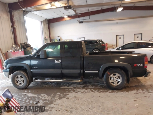 2002 Chevrolet Silverado 1500 LT with VIN 2GCEK19T521134772, listed as a IAAI auction lot 41483555 with 201,963 mi miles and . Bid and sale history available at DreamBid. Image 14.