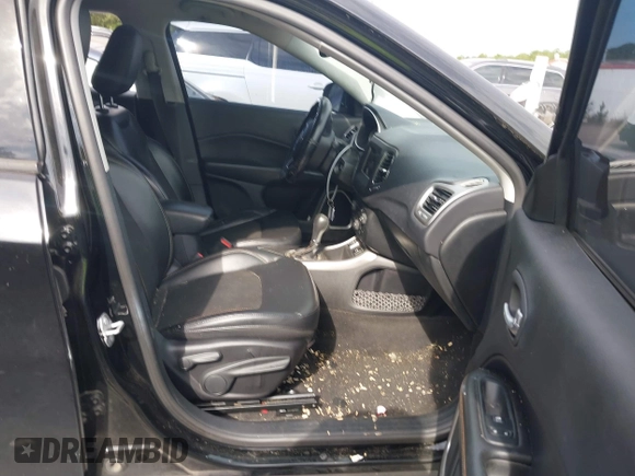 2018 Jeep Compass Latitude with VIN 3C4NJCBB8JT124640, listed as a IAAI auction lot 42182791 with 179,376 mi miles and . Bid and sale history available at DreamBid. Image 5.