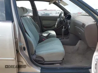 1993 Toyota Camry LE with VIN JT2SK12E6P0122365, listed as a IAAI auction lot 41977260 with 162,971 mi miles. Bid and sale history available at carsss.com. Image 5.