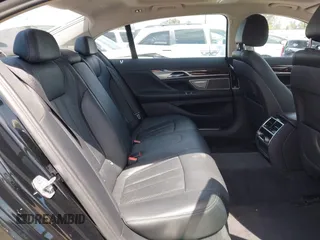 2019 BMW 7 Series 740i с VIN WBA7E2C56KB216989, выставлен на аукционе IAAI как лот 42336636 с пробегом 113 644 миль миль и . История ставок и продаж доступна на DreamBid. Изображение 8.