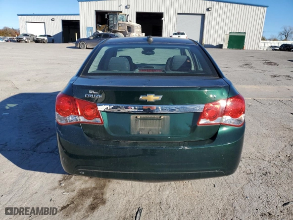 2015 Chevrolet Cruze LT with VIN 1G1PE5SB9F7131528, listed as a Copart auction lot 84684014 with 92,130 mi miles and Clean Title. Bid and sale history available at carsss.com. Image 6.