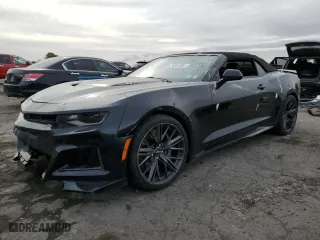 2020 Chevrolet Camaro ZL1 with VIN 1G1FK3D63L0103303, listed as a Copart auction lot 74381884 with 26,644 mi miles and Salvage Title. Bid and sale history available at carsss.com. Image 1.