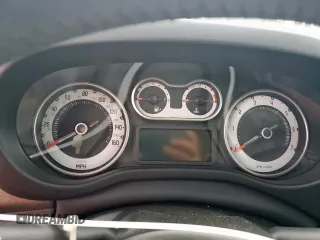 2014 FIAT 500L Trekking с VIN ZFBCFADH4EZ017102, выставлен на аукционе Copart как лот 63233645 с пробегом 70 720 миль миль и Списание • Salvage title. История ставок и продаж доступна на DreamBid. Изображение 9.