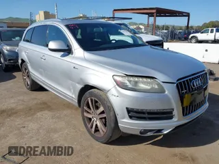 2015 Audi Q7 3.0T Premium Plus with VIN WA1LGAFE5FD004428, listed as a IAAI auction lot 42003444 with 165,796 mi miles. Bid and sale history available at carsss.com. Image 1.