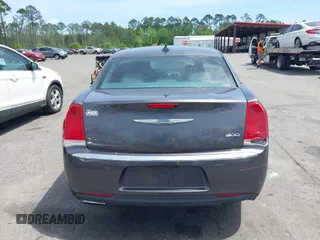 2015 Chrysler 300 Limited with VIN 2C3CCAAG1FH887073, listed as a IAAI auction lot 41967713 with 255,638 mi miles. Bid and sale history available at carsss.com. Image 16.