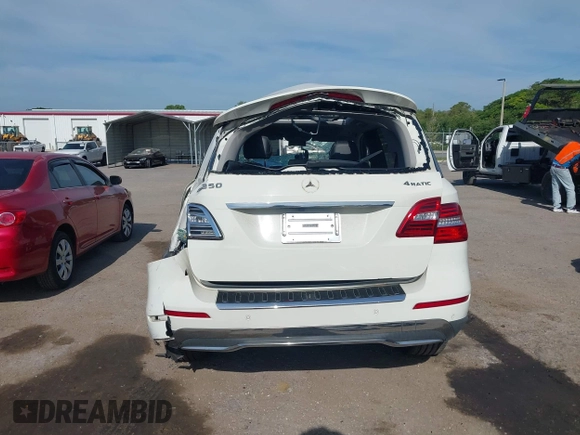 2012 Mercedes-Benz M ML 350 with VIN 4JGDA5HB7CA074205, listed as a IAAI auction lot 42080076 with 99,510 mi miles. Bid and sale history available at carsss.com. Image 16.