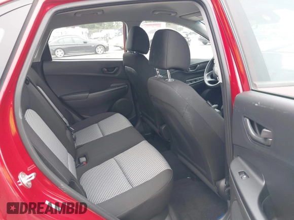 2022 Hyundai Kona SE with VIN KM8K2CAB0NU868211, listed as a IAAI auction lot 41901790 with 37,589 mi miles. Bid and sale history available at carsss.com. Image 8.