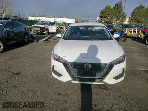 2023 Nissan Sentra S z VIN 3N1AB8BV8PY306078, wystawiony jako Copart lot #51813805 z przebiegiem 79 133 mil mil oraz Szkoda całkowita • Salvage title. Historia ofert i sprzedaży dostępna na DreamBid. Obrazek 10.