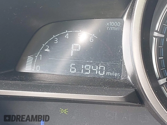 2019 Toyota Yaris L z VIN 3MYDLBYV4KY528641, wystawiony jako IAAI lot #41935993 z przebiegiem 61 940 mil mil oraz . Historia ofert i sprzedaży dostępna na DreamBid. Obrazek 15.