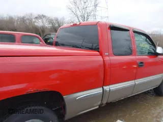 2001 GMC Sierra 1500 SLE z VIN 2GTEC19V911393178, wystawiony jako IAAI lot #41467614 z przebiegiem 208 353 mil mil oraz . Historia ofert i sprzedaży dostępna na DreamBid. Obrazek 13.
